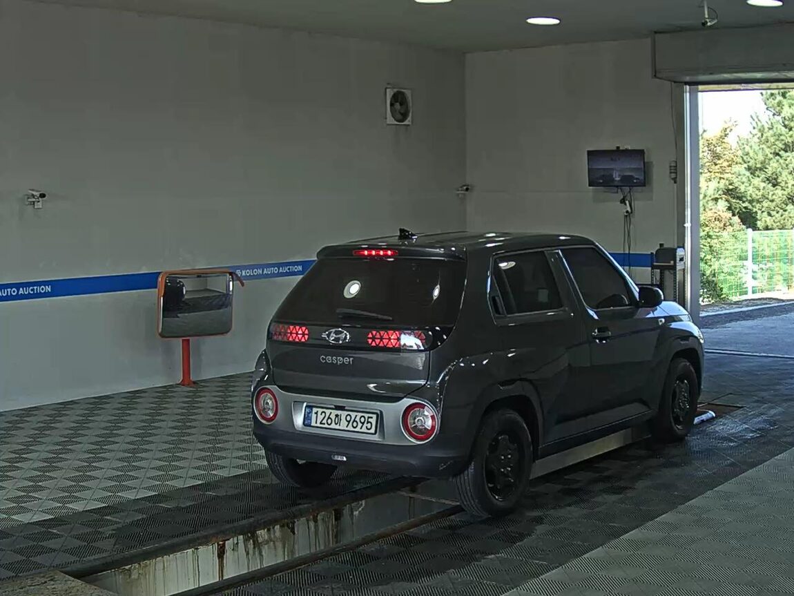 HYUNDAI CASPER GASOLINE 1.0 SMART 2023 - zdjęcie 5