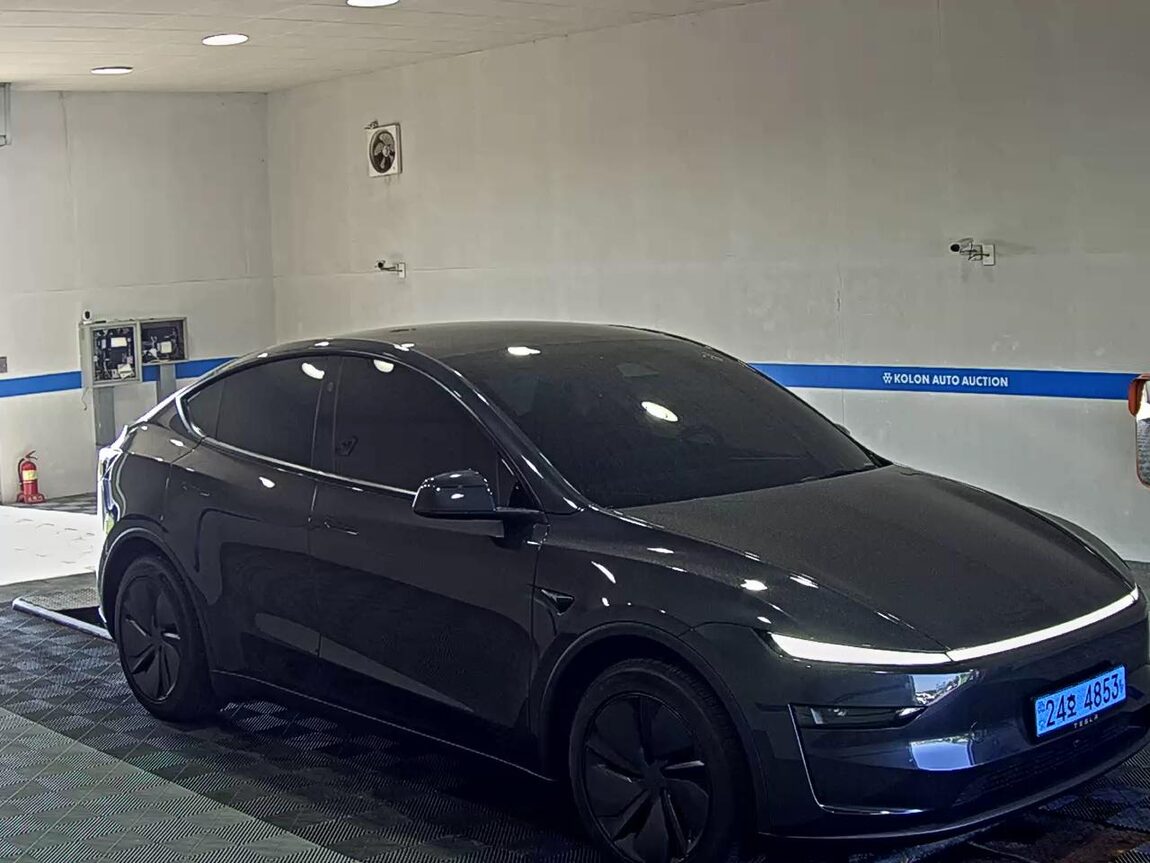 TESLA MODEL Y AWD LONG RANGE 2026 - zdjęcie 3