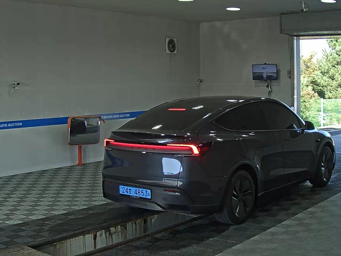TESLA MODEL Y AWD LONG RANGE 2026 - zdjęcie 5
