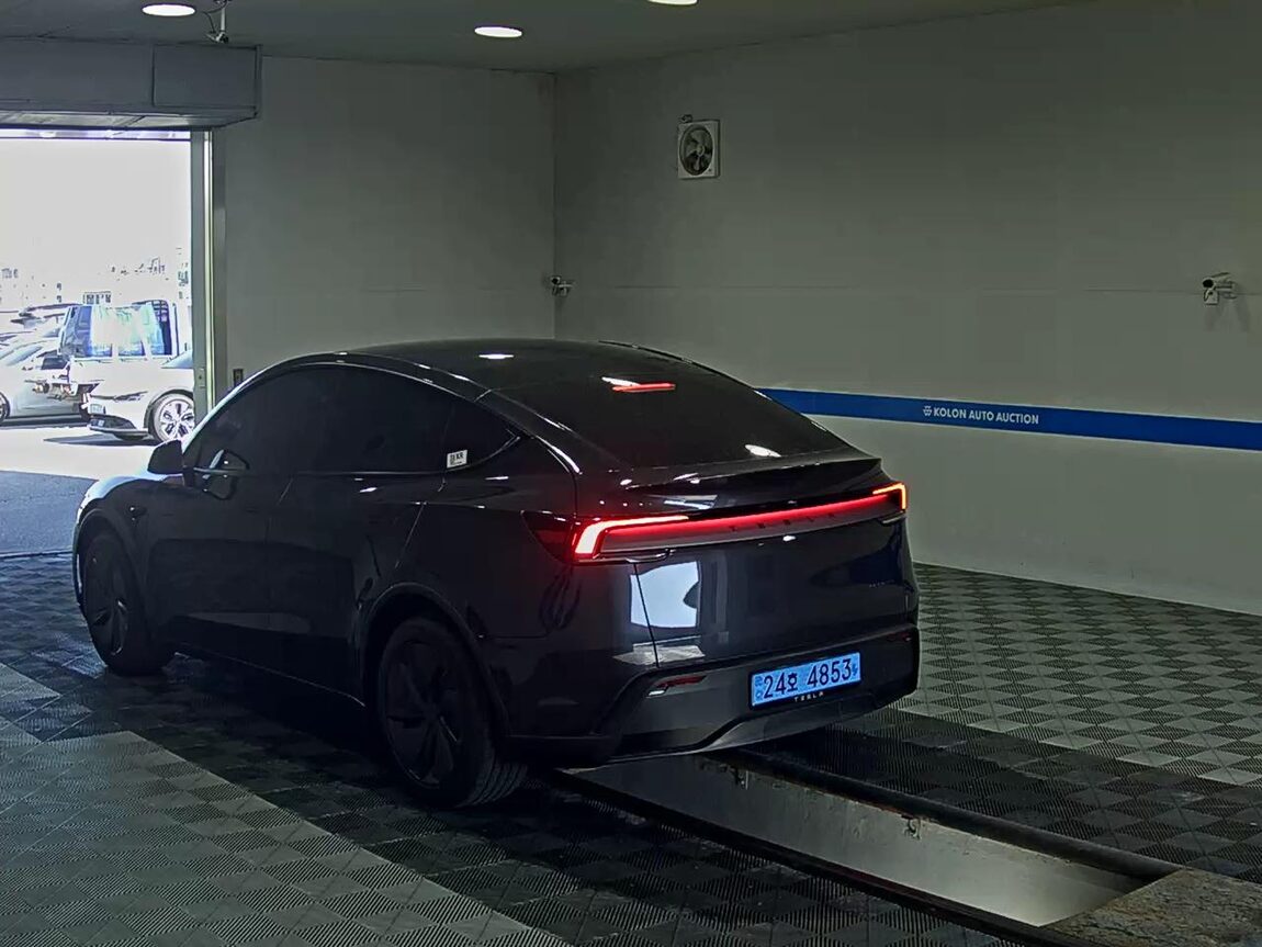 TESLA MODEL Y AWD LONG RANGE 2026 - zdjęcie 6