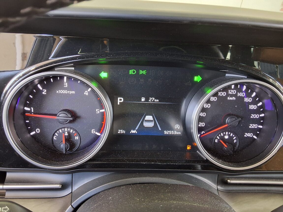 KIA NEW CARNIVAL (KA4) 9-SEATER DIESEL PRESTIGE 2021 - zdjęcie 9