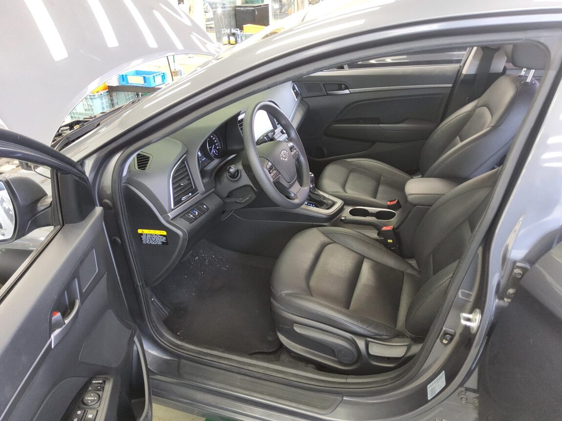 HYUNDAI AVANTE AD 1.6 GDi VALUE PLUS 2018 - zdjęcie 10