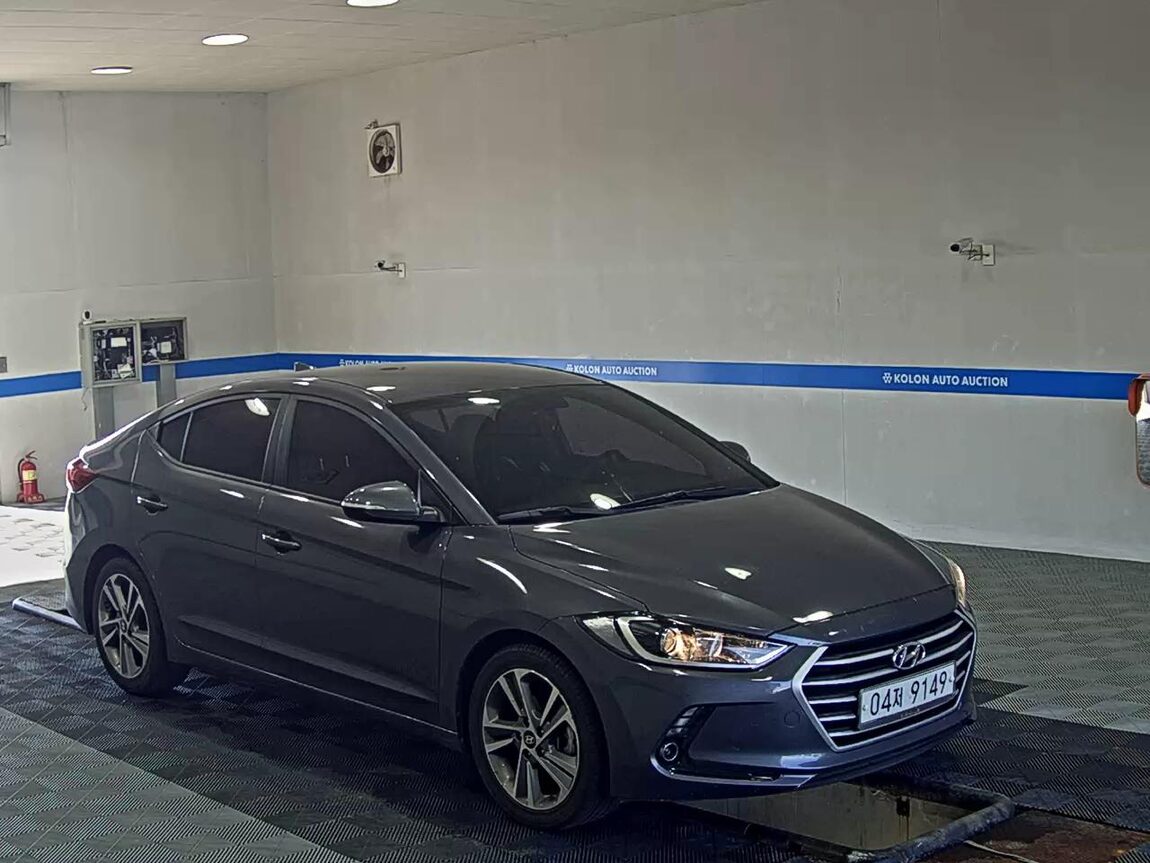 HYUNDAI AVANTE AD 1.6 GDi VALUE PLUS 2018 - zdjęcie 3