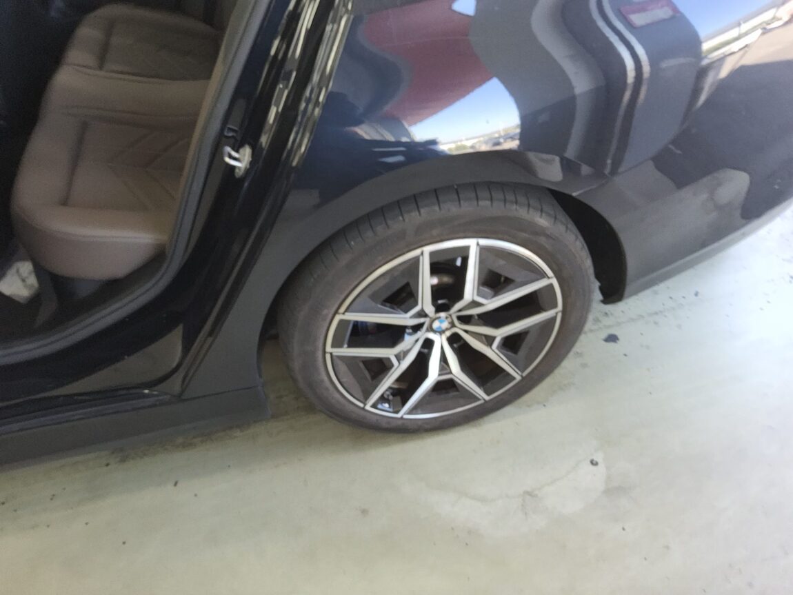 BMW 5 SERIES (8TH GEN) 523d M SPORT PACK 2025 - zdjęcie 21