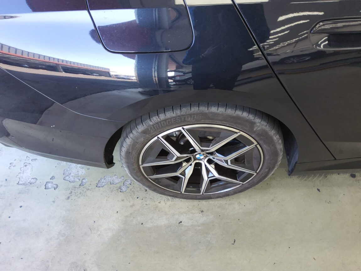 BMW 5 SERIES (8TH GEN) 523d M SPORT PACK 2025 - zdjęcie 23