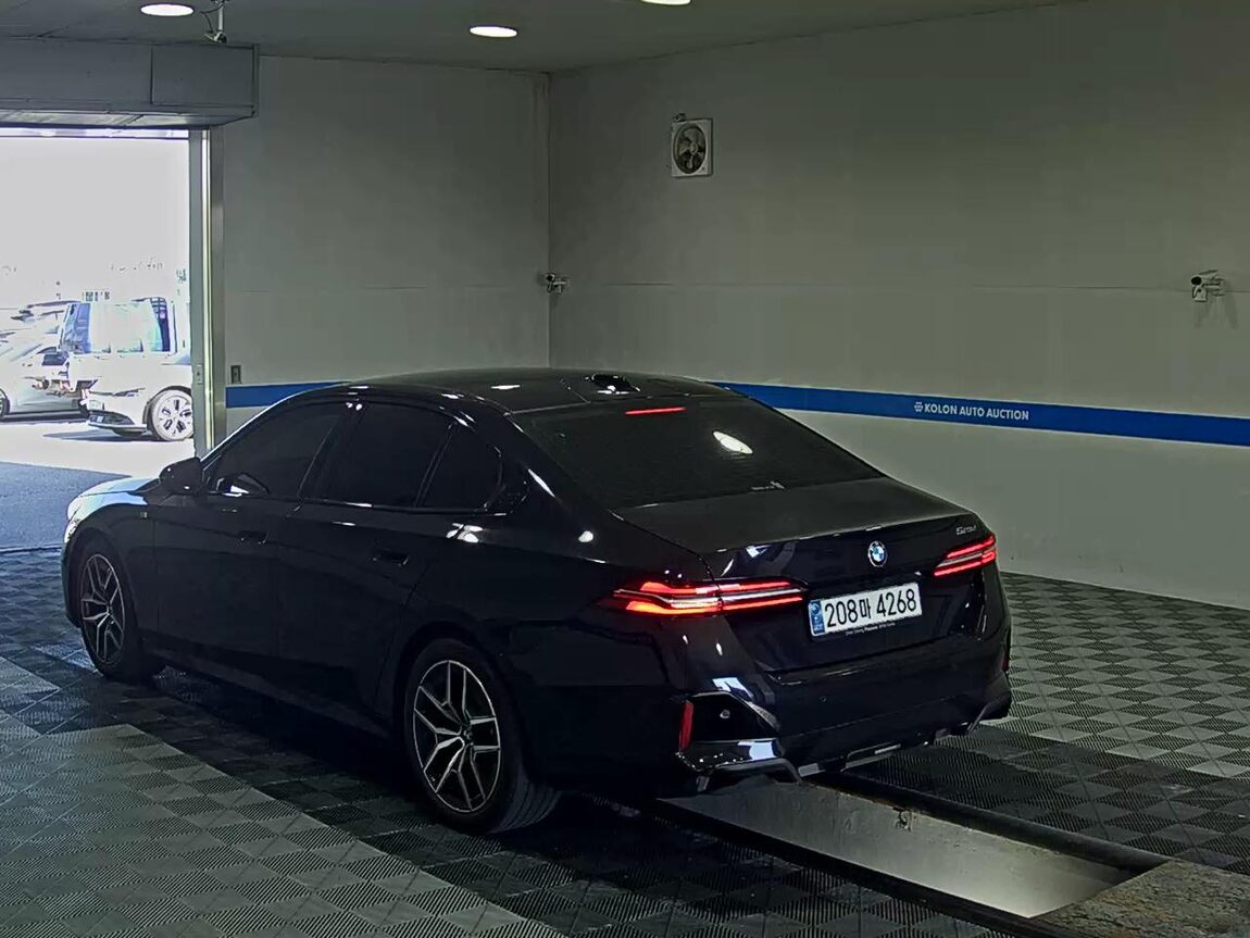 BMW 5 SERIES (8TH GEN) 523d M SPORT PACK 2025 - zdjęcie 6