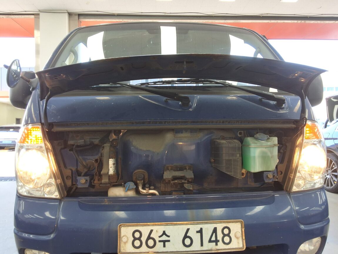 KIA BONGO III CARGO CRDi KING CAB EXTRA LONG WHEELBASE 2010 - zdjęcie 18