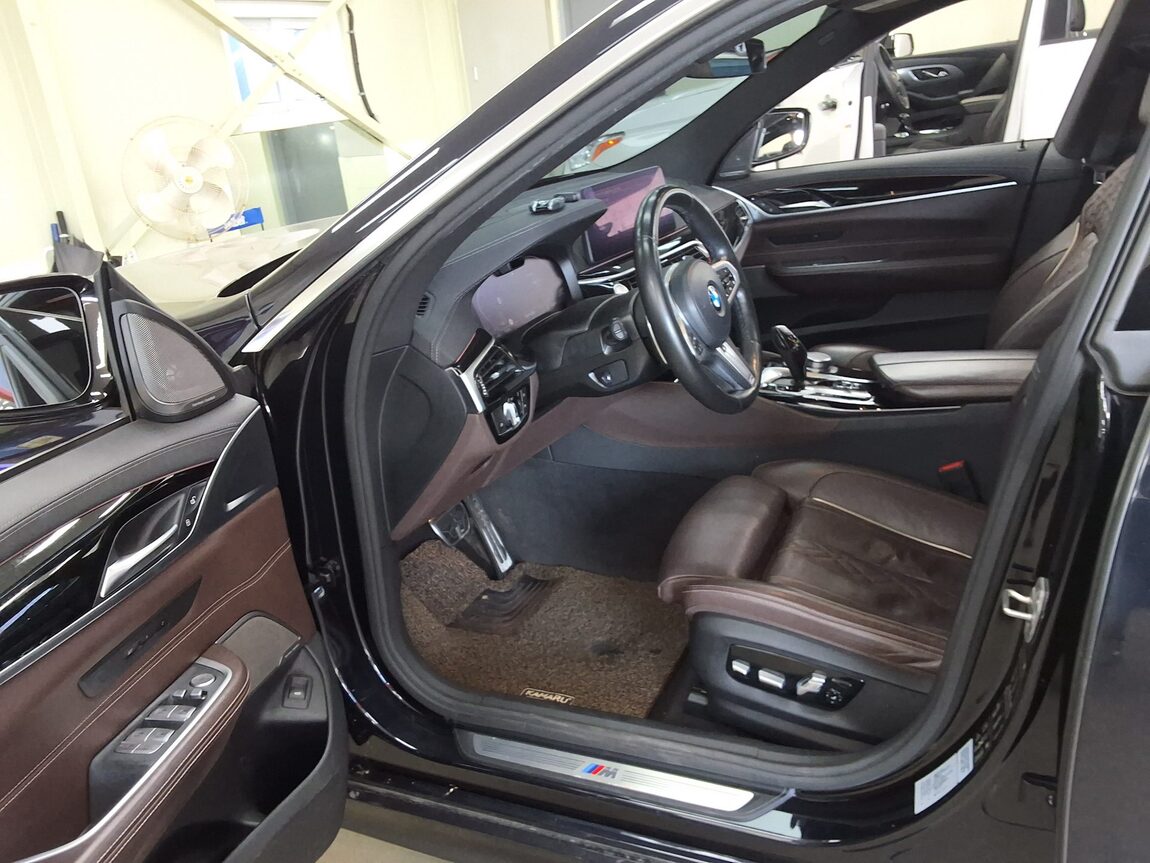 BMW GRAN TURISMO (GT) 6 SERIES 630i xDRIVE M SPORT PACK 2022 - zdjęcie 11