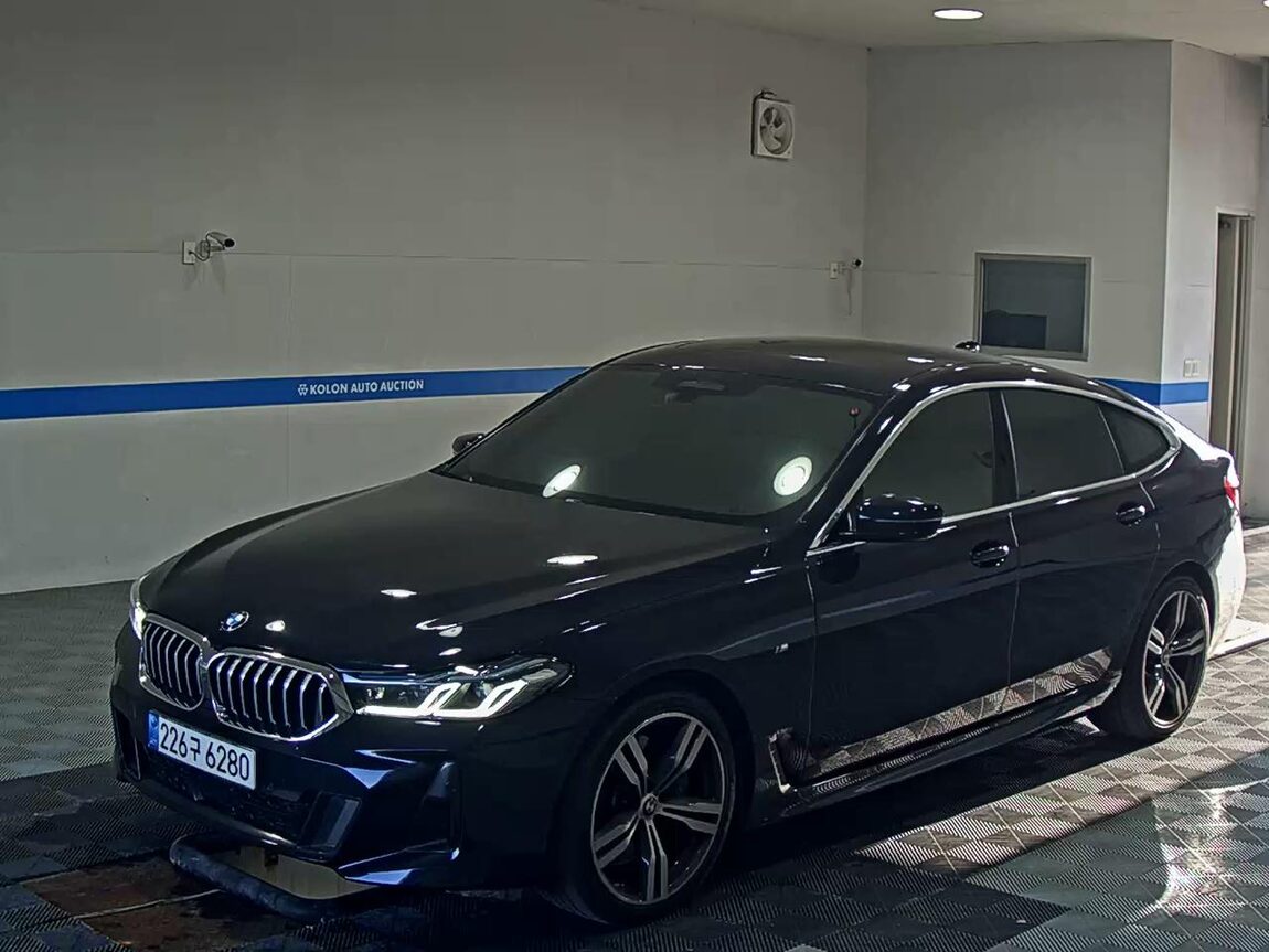 BMW GRAN TURISMO (GT) 6 SERIES 630i xDRIVE M SPORT PACK 2022 - zdjęcie 2