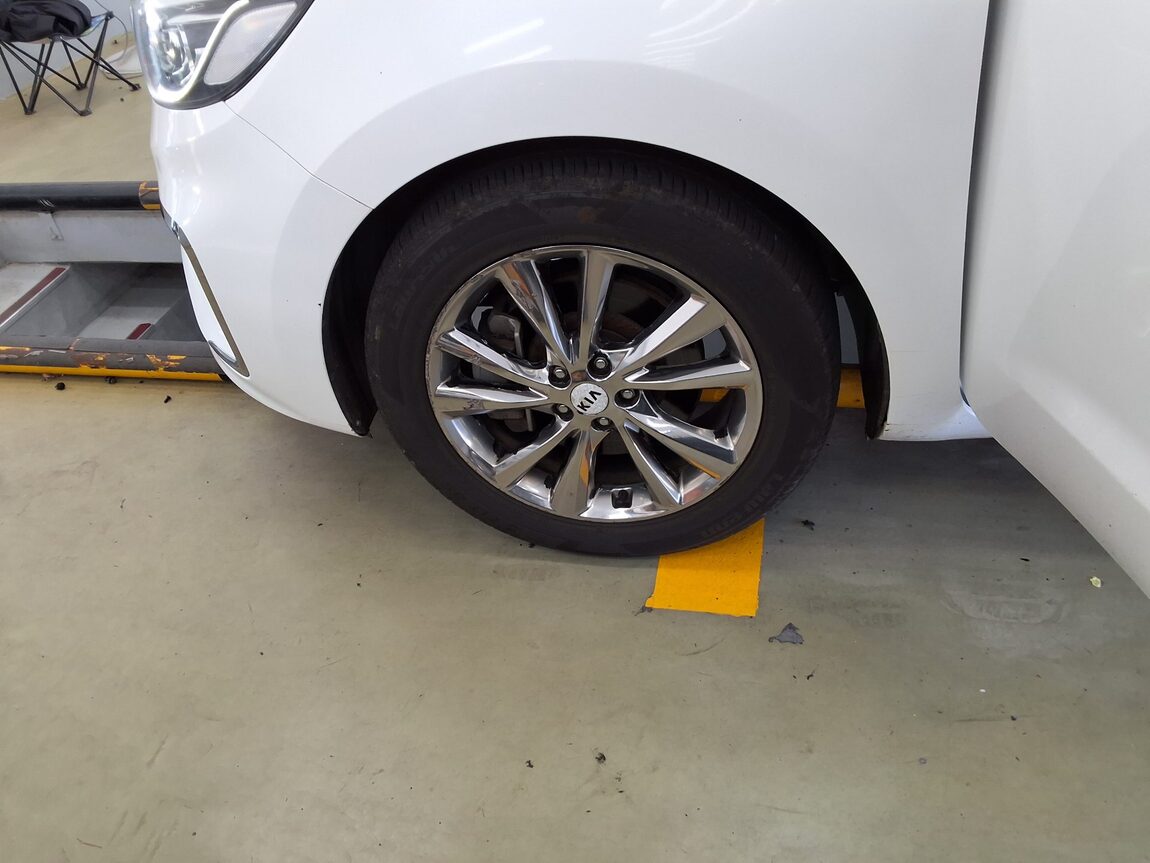 KIA THE NEW CARNIVAL HI-LIMOUSINE 7-SEATER DIESEL PRESIDENT 2019 - zdjęcie 24