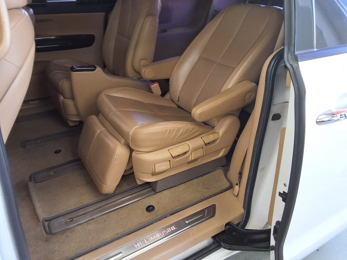 KIA THE NEW CARNIVAL HI-LIMOUSINE 7-SEATER DIESEL PRESIDENT 2019 - zdjęcie 12