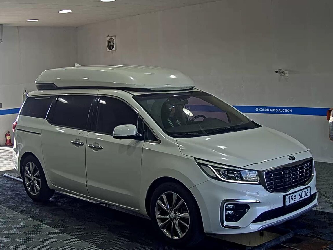 KIA THE NEW CARNIVAL HI-LIMOUSINE 7-SEATER DIESEL PRESIDENT 2019 - zdjęcie 3