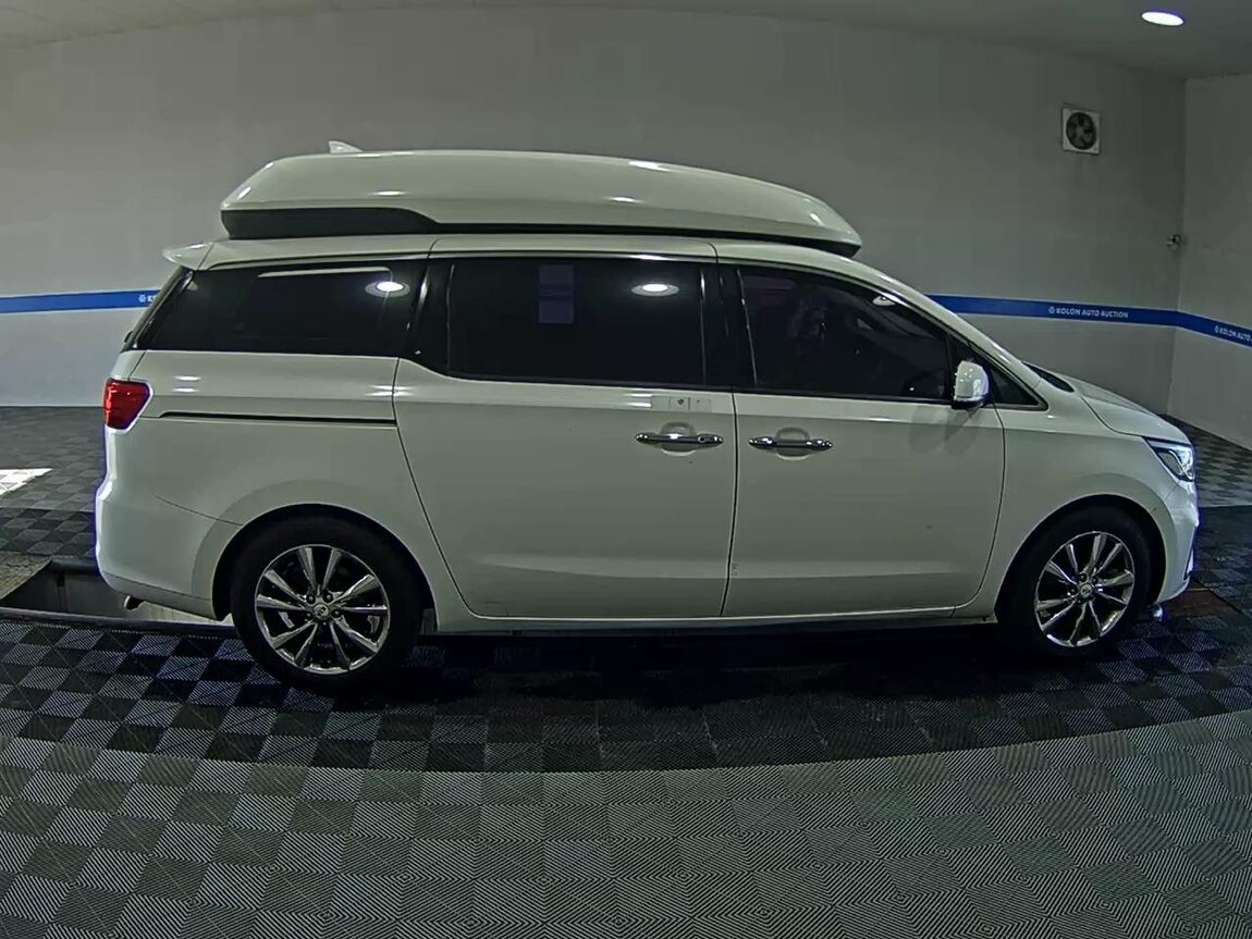 KIA THE NEW CARNIVAL HI-LIMOUSINE 7-SEATER DIESEL PRESIDENT 2019 - zdjęcie 4