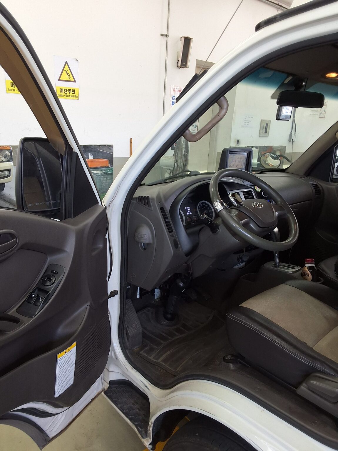 HYUNDAI PORTER II WING BODY ELECTRIC 2018 - zdjęcie 10