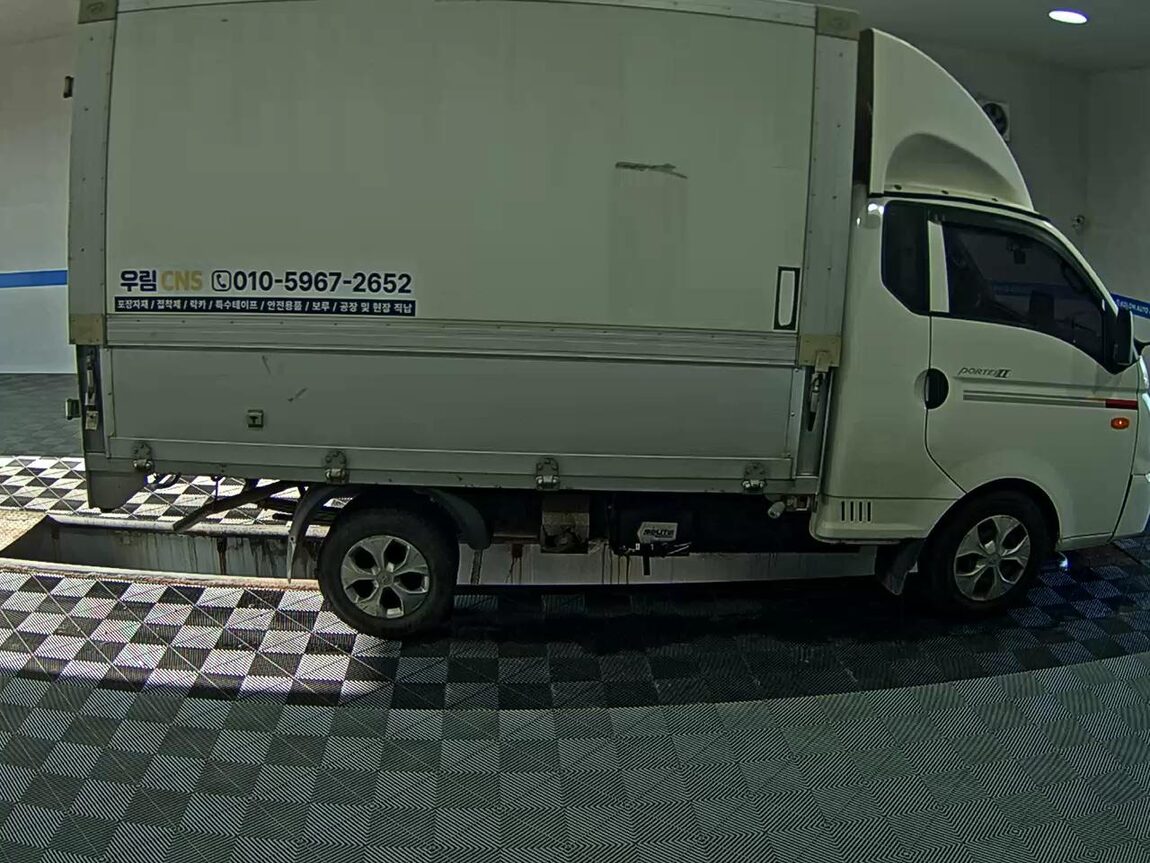 HYUNDAI PORTER II WING BODY ELECTRIC 2018 - zdjęcie 4