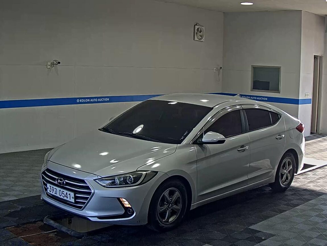 HYUNDAI AVANTE AD 1.6 GDi SMART 2016 - zdjęcie 2