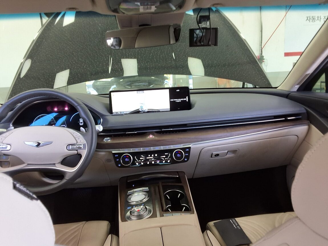 GENESIS THE ALL NEW G80 GASOLINE 2.5 AWD BASE MODEL 2022 - zdjęcie 11
