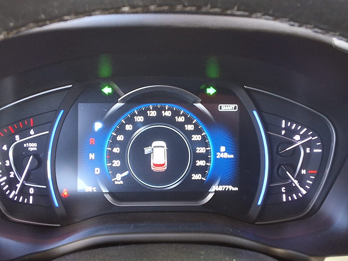 HYUNDAI SANTA FE (TM) R2.2 2WD INSPIRATION 2019 - zdjęcie 9