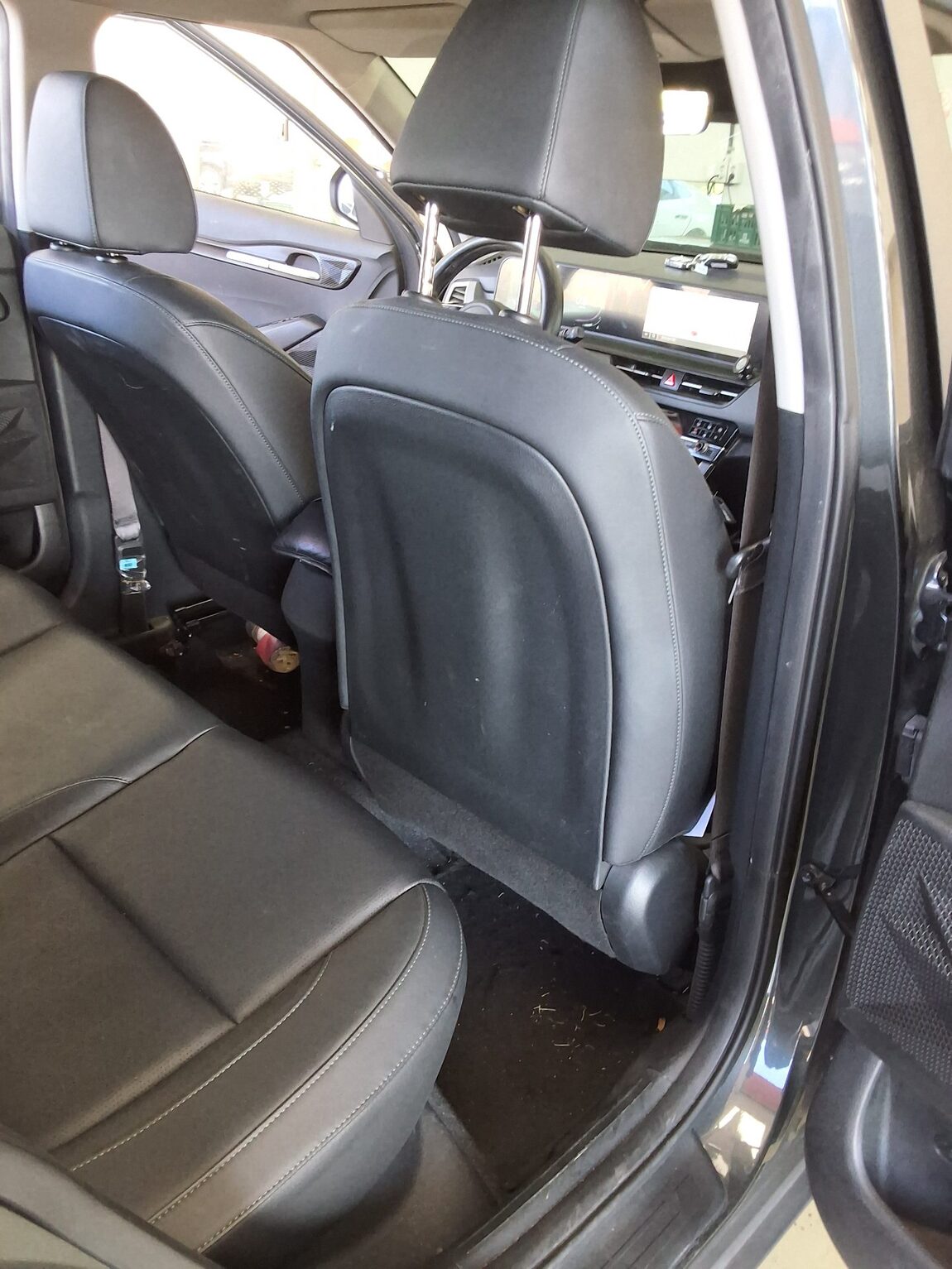 KIA THE NEW SELTOS 1.6 GASOLINE TURBO 2WD TRENDY 2023 - zdjęcie 13