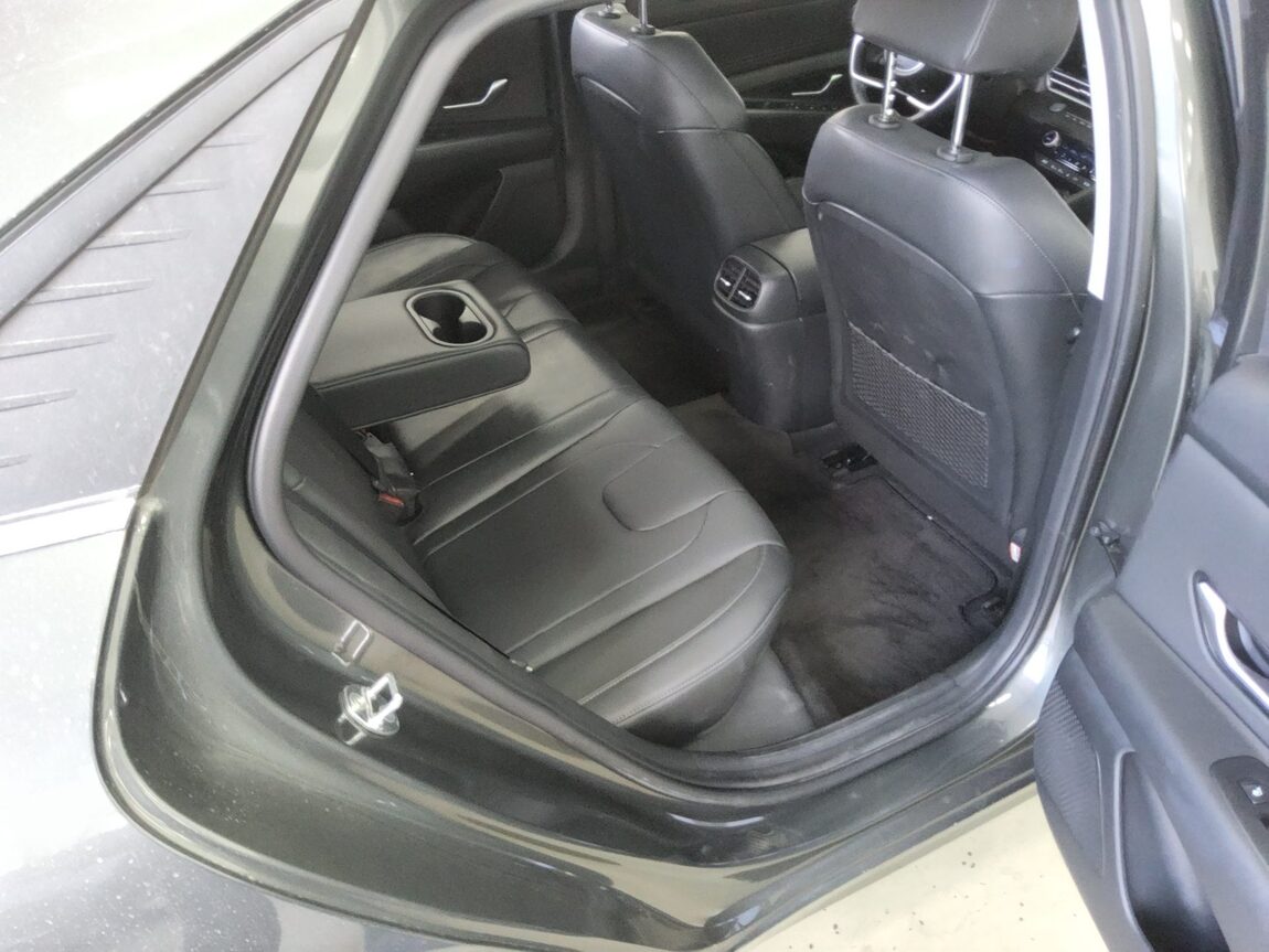 HYUNDAI AVANTE (CN7) 1.6 GASOLINE INSPIRATION 2023 - zdjęcie 13
