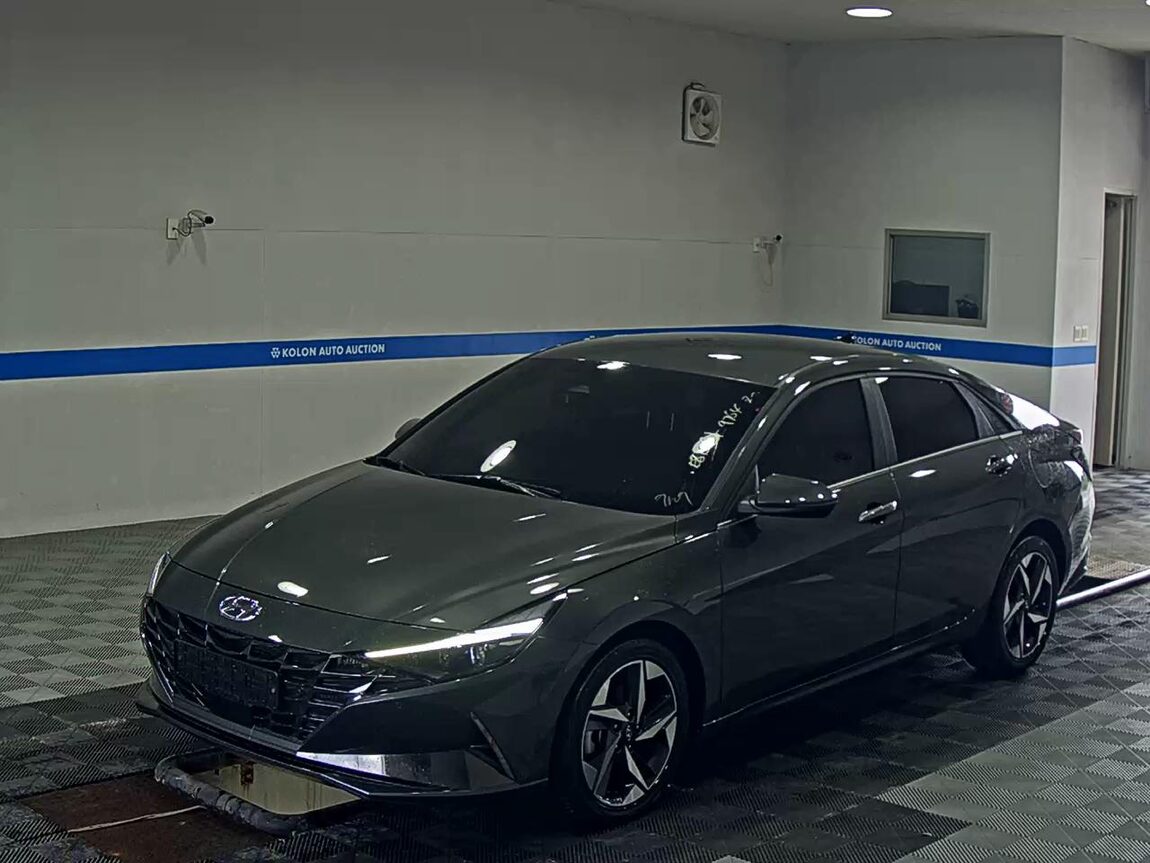 HYUNDAI AVANTE (CN7) 1.6 GASOLINE INSPIRATION 2023 - zdjęcie 2