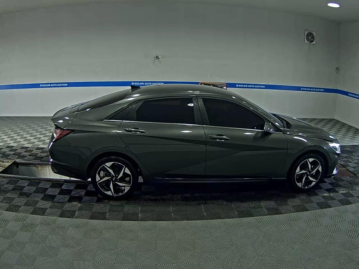 HYUNDAI AVANTE (CN7) 1.6 GASOLINE INSPIRATION 2023 - zdjęcie 4