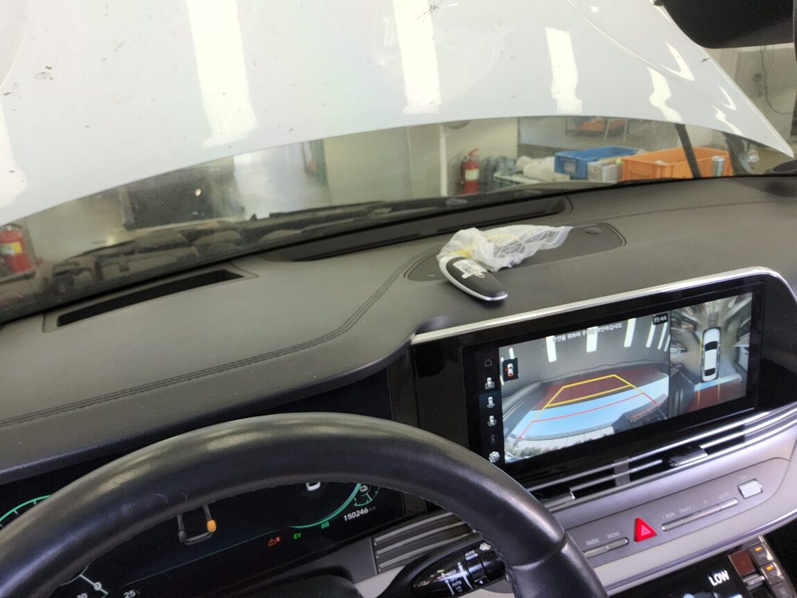 HYUNDAI THE NEW GRANDEUR IG HYBRID 2.4 HEV LE BLANC 2023 - zdjęcie 18