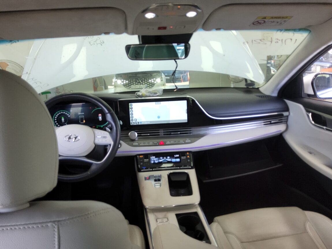HYUNDAI THE NEW GRANDEUR IG HYBRID 2.4 HEV LE BLANC 2023 - zdjęcie 11