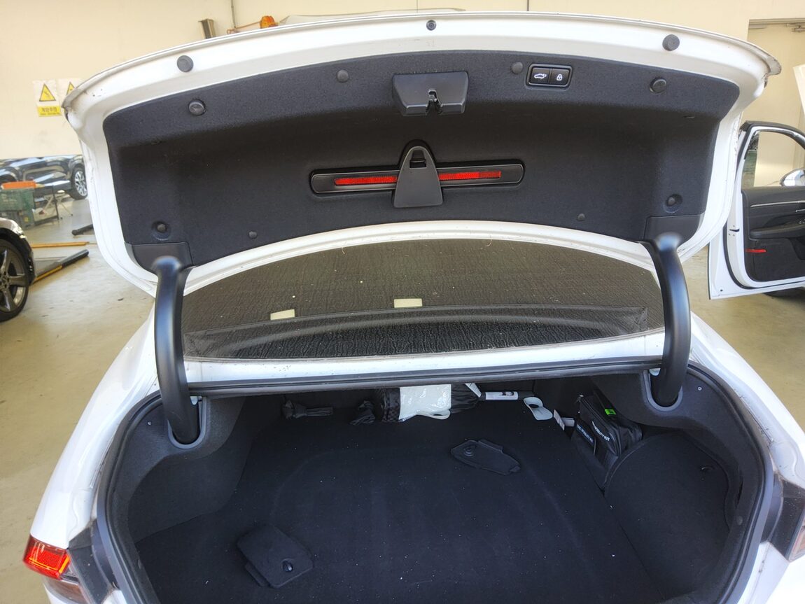 HYUNDAI THE NEW GRANDEUR IG HYBRID 2.4 HEV LE BLANC 2023 - zdjęcie 15