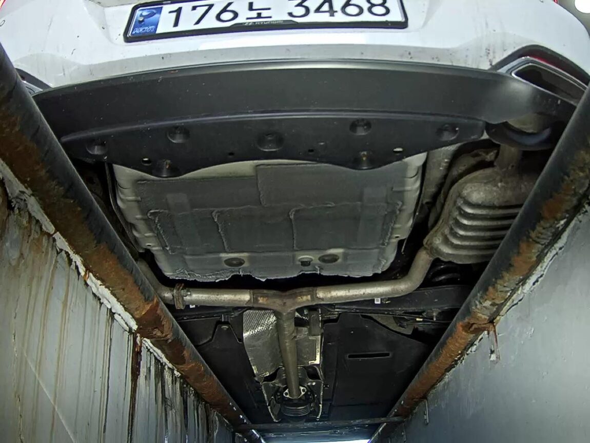 HYUNDAI THE NEW GRANDEUR IG HYBRID 2.4 HEV LE BLANC 2023 - zdjęcie 8