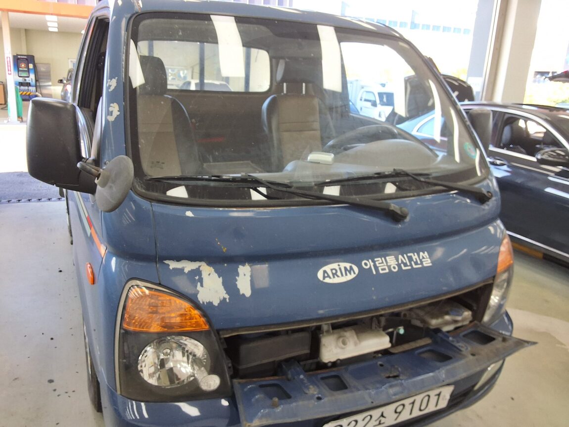 HYUNDAI PORTER II CRDi SUPER CAB EXTRA LONG WHEELBASE STYLE 2018 - zdjęcie 17