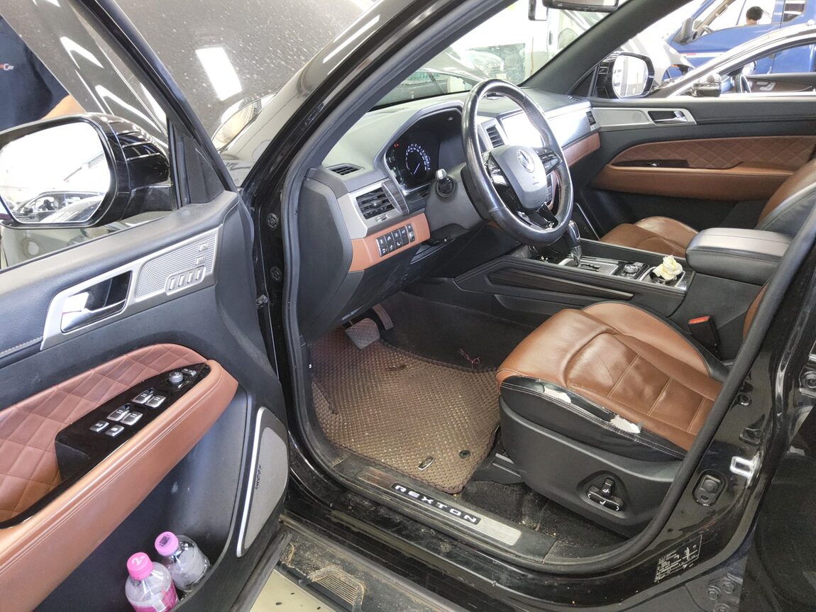 KG MOBILITY (SSANGYONG) G4 REXTON 2.2 4WD HERITAGE 2018 - zdjęcie 10