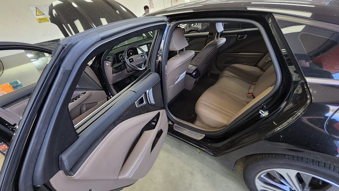 KIA K8 HYBRID HEV NOBLESSE 2023 - zdjęcie 12