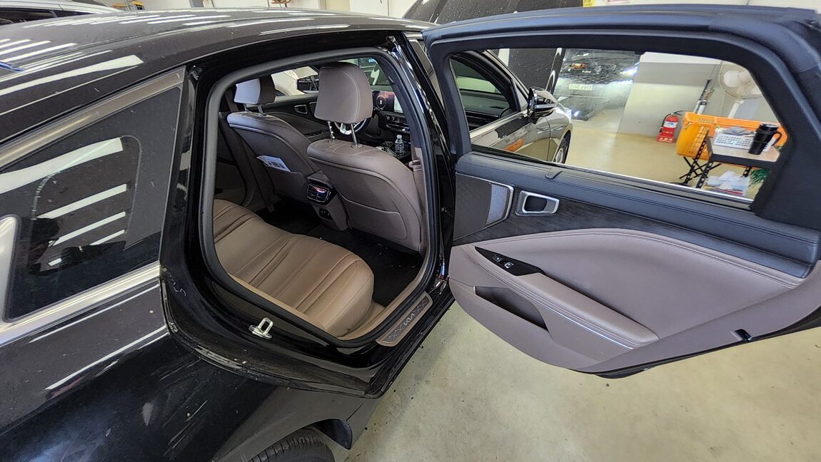 KIA K8 HYBRID HEV NOBLESSE 2023 - zdjęcie 13