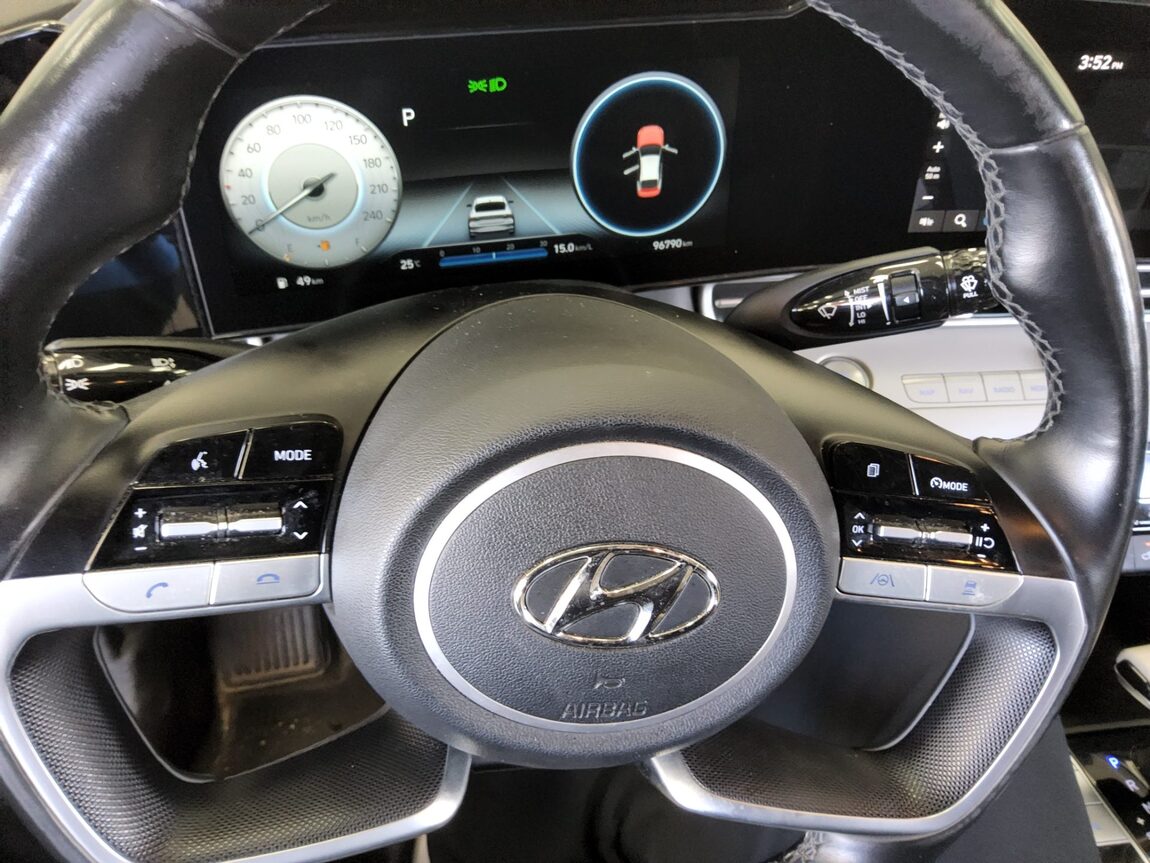 HYUNDAI AVANTE (CN7) 1.6 GASOLINE INSPIRATION 2021 - zdjęcie 17