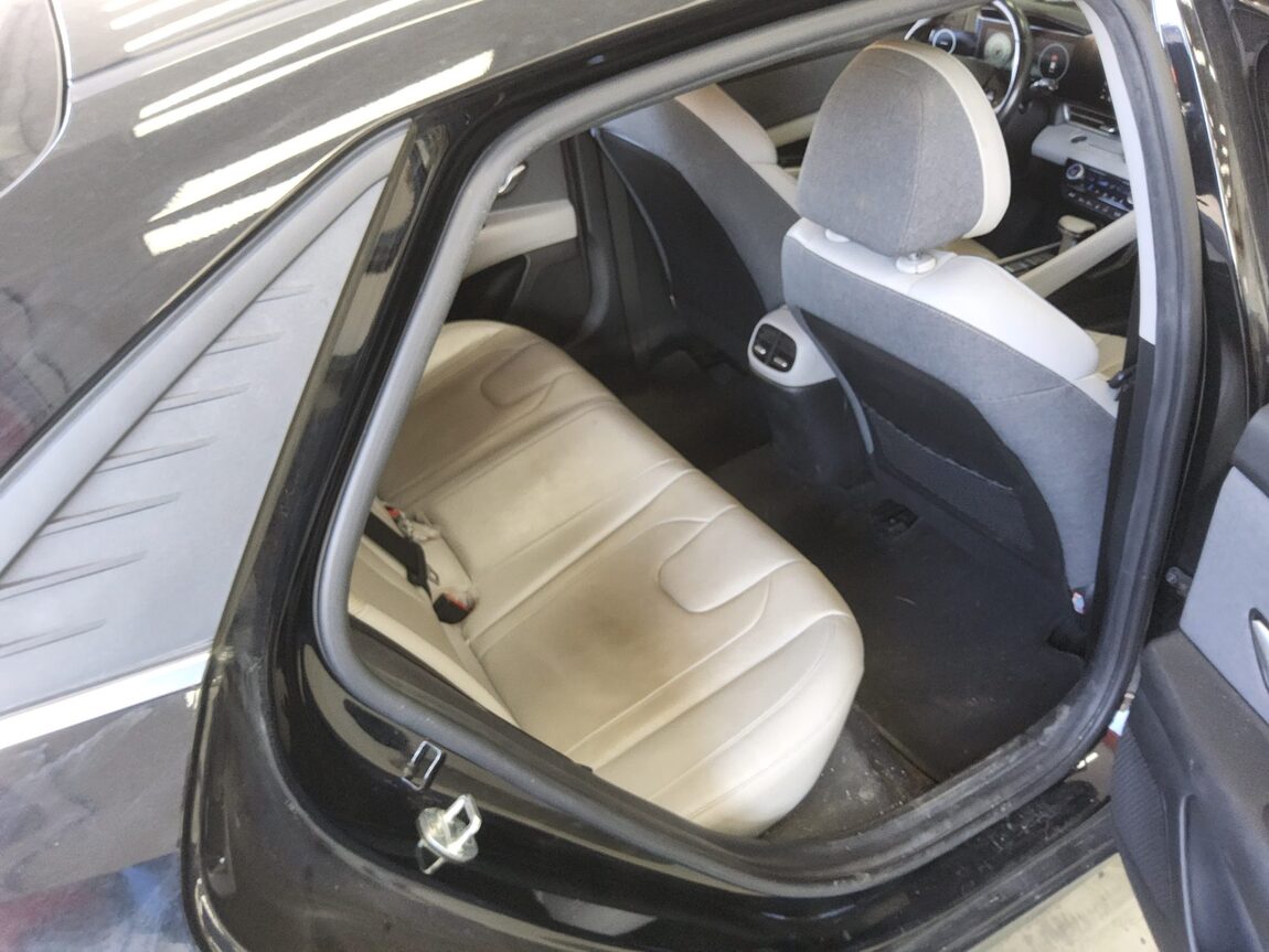 HYUNDAI AVANTE (CN7) 1.6 GASOLINE INSPIRATION 2021 - zdjęcie 13