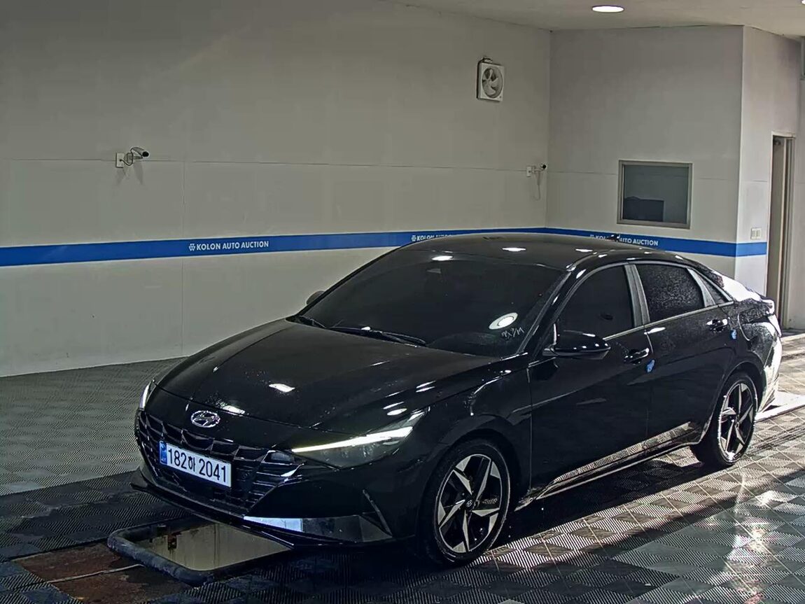 HYUNDAI AVANTE (CN7) 1.6 GASOLINE INSPIRATION 2021 - zdjęcie 2