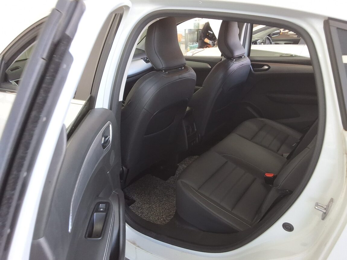 RENAULT (SAMSUNG) XM3 1.6 GTe RE 2023 - zdjęcie 12