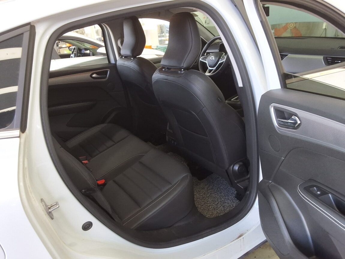 RENAULT (SAMSUNG) XM3 1.6 GTe RE 2023 - zdjęcie 13