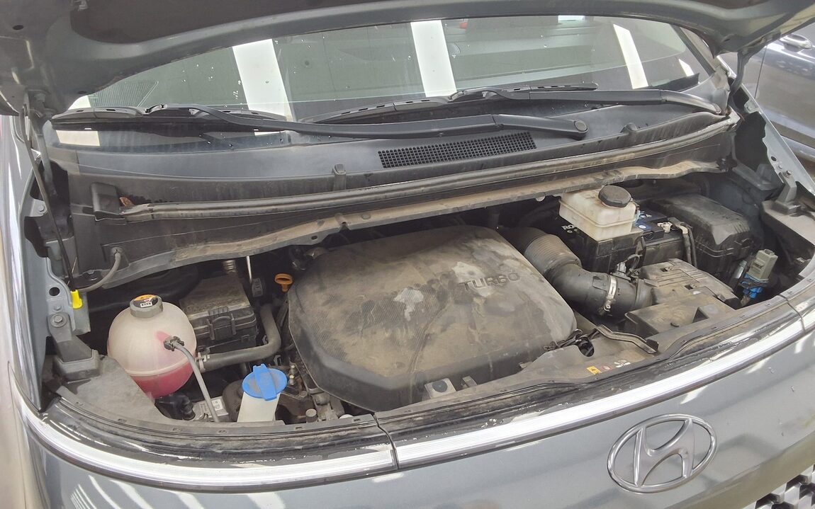 HYUNDAI STARIA 2.2 DIESEL LOUNGE 9-SEATER 2WD INSPIRATION 2023 - zdjęcie 21