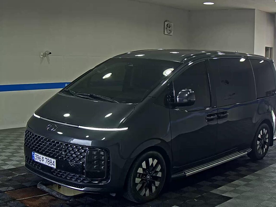 HYUNDAI STARIA 2.2 DIESEL LOUNGE 9-SEATER 2WD INSPIRATION 2023 - zdjęcie 2