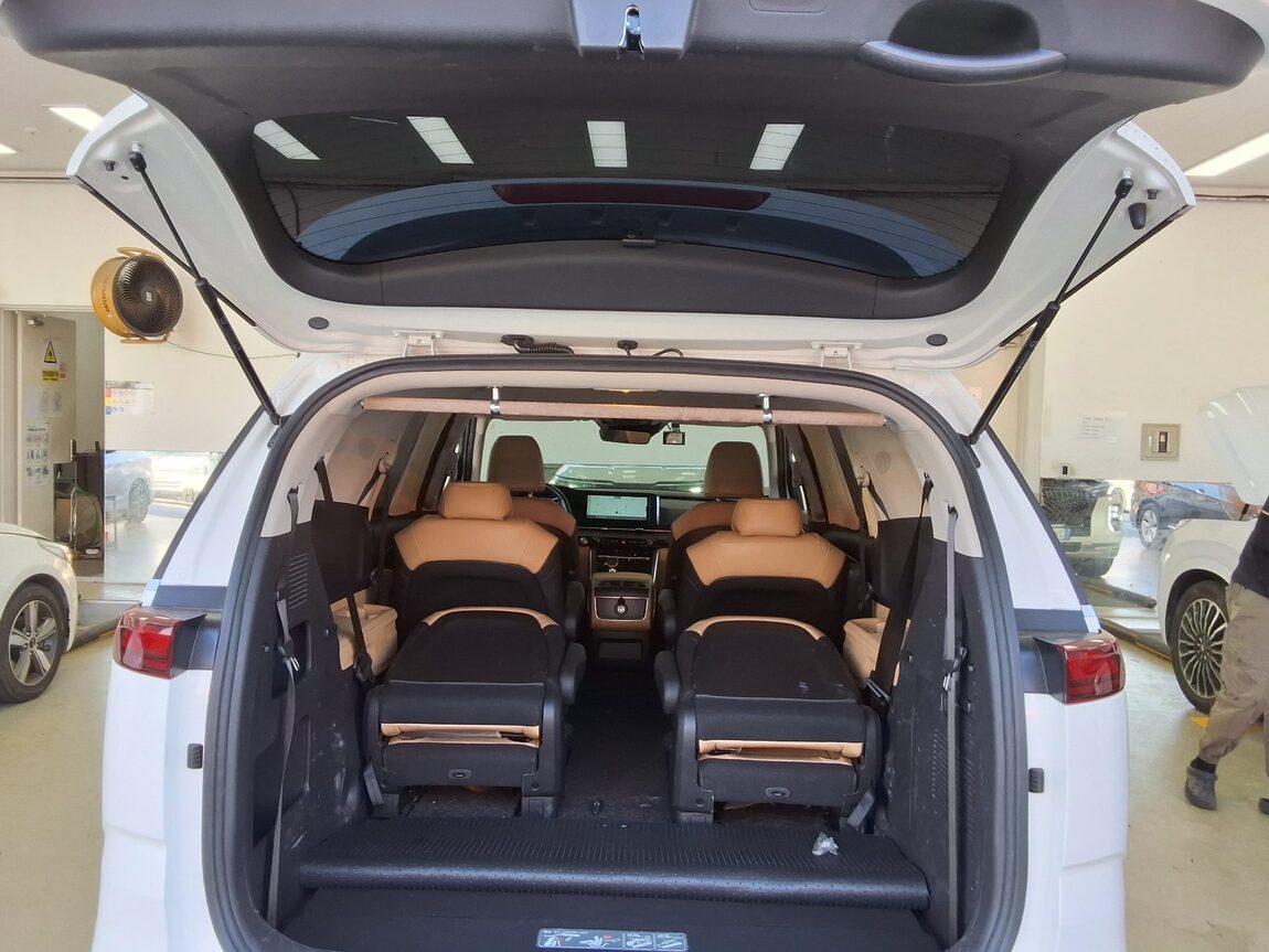 KIA NEW CARNIVAL (KA4) 9-SEATER DIESEL PRESTIGE 2022 - zdjęcie 15
