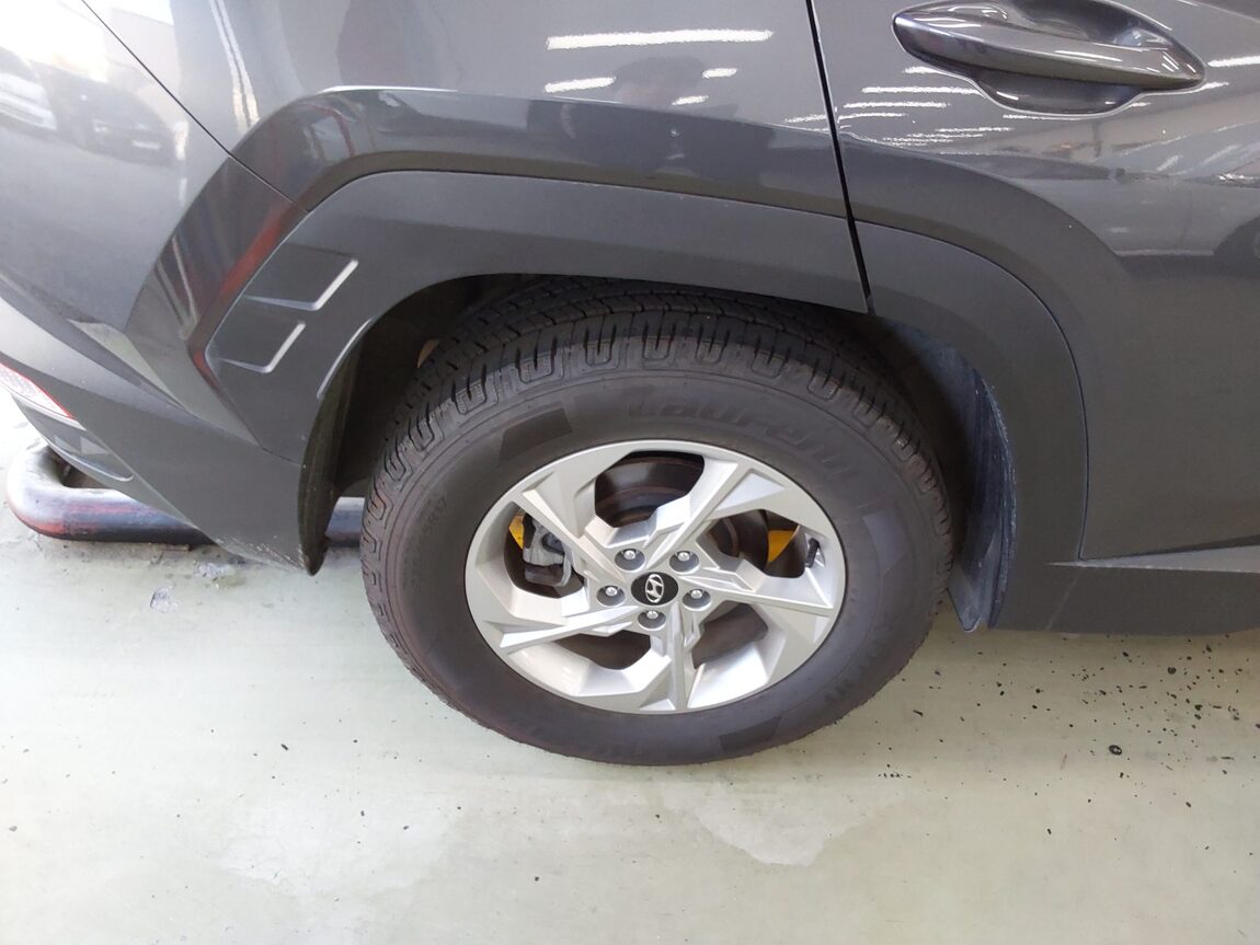 HYUNDAI THE ALL NEW TUCSON 1.6 TURBO 2WD MODERN 2023 - zdjęcie 23