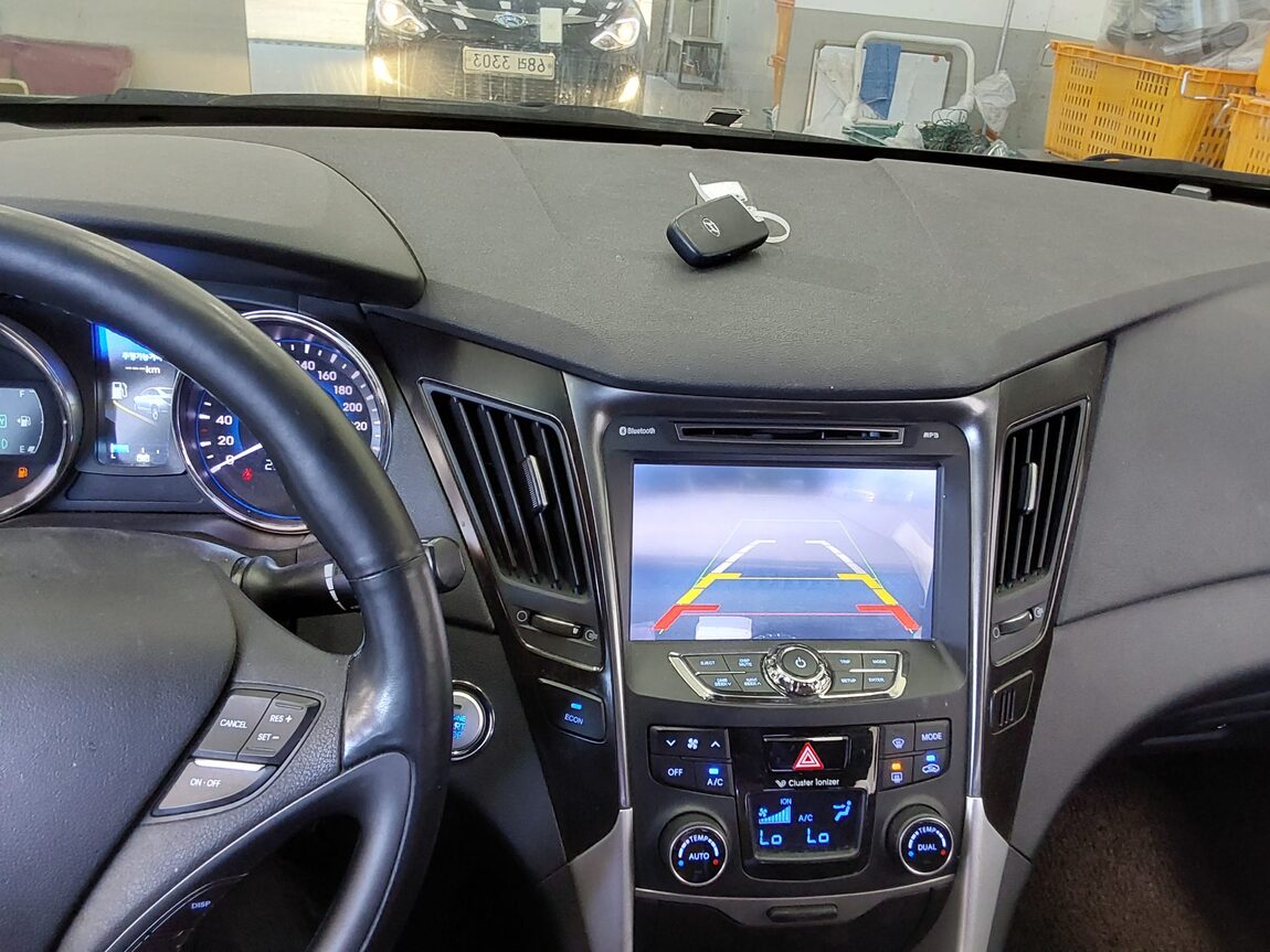 HYUNDAI YF SONATA HYBRID SMART 2014 - zdjęcie 17
