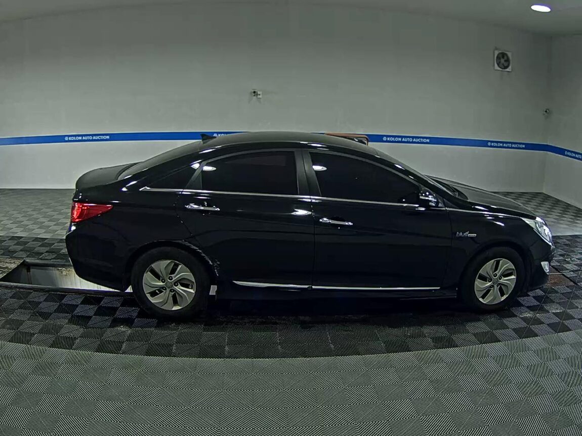 HYUNDAI YF SONATA HYBRID SMART 2014 - zdjęcie 4