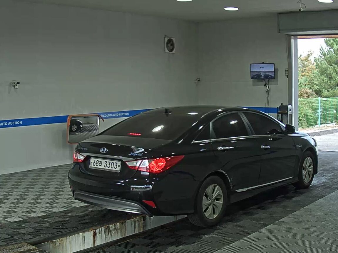 HYUNDAI YF SONATA HYBRID SMART 2014 - zdjęcie 5