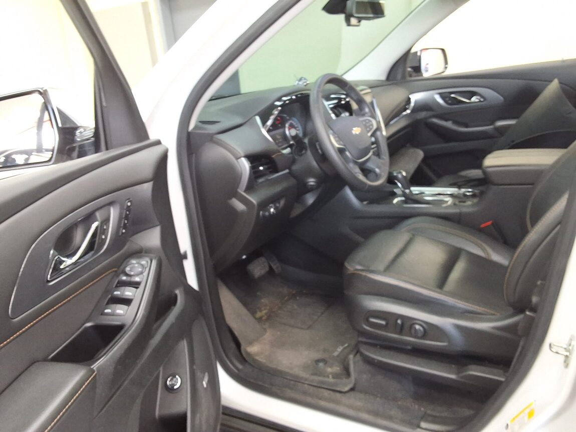 CHEVROLET (DAEWOO) TRAVERSE 3.6 GASOLINE RED LINE 2020 - zdjęcie 11