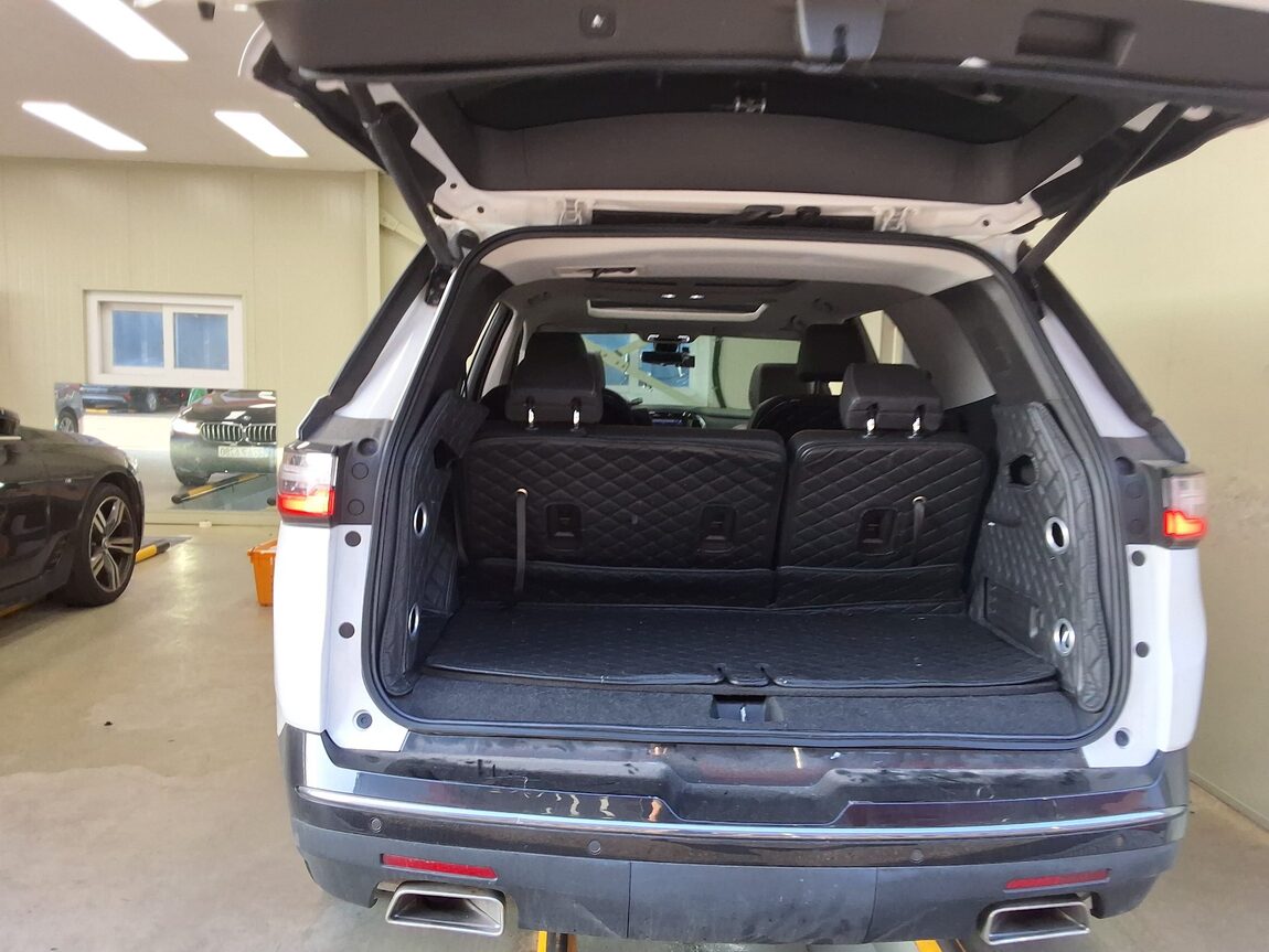 CHEVROLET (DAEWOO) TRAVERSE 3.6 GASOLINE RED LINE 2020 - zdjęcie 16