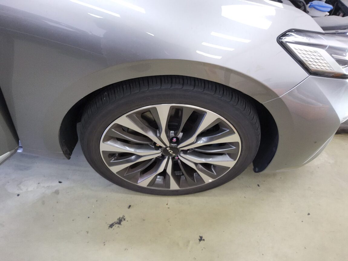 KIA K8 3.5 GDI 2WD SIGNATURE 2022 - zdjęcie 25