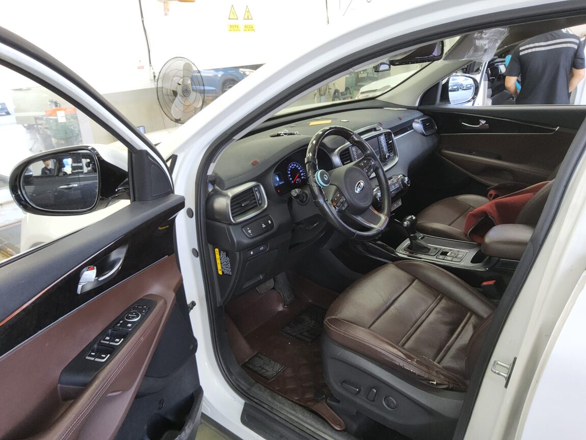 KIA ALL NEW SORENTO R2.2 2WD NOBLESSE 2016 - zdjęcie 10